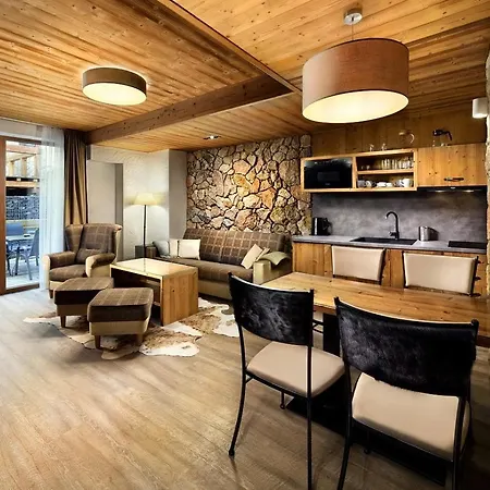 - Demaenovka Jasna * 迪马诺卡多林纳